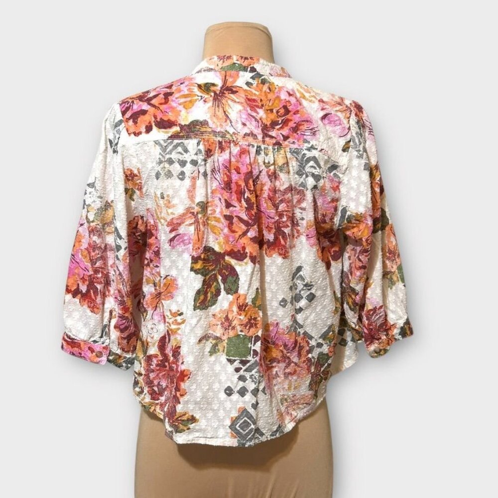 Pilcro Floral Button-Front Puff Sleeve Blouse in White and Pink - Picture 5 of 10